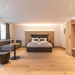 Resl Hotel