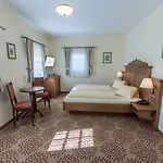 Familienresort Reslwirt Hotel Flachau